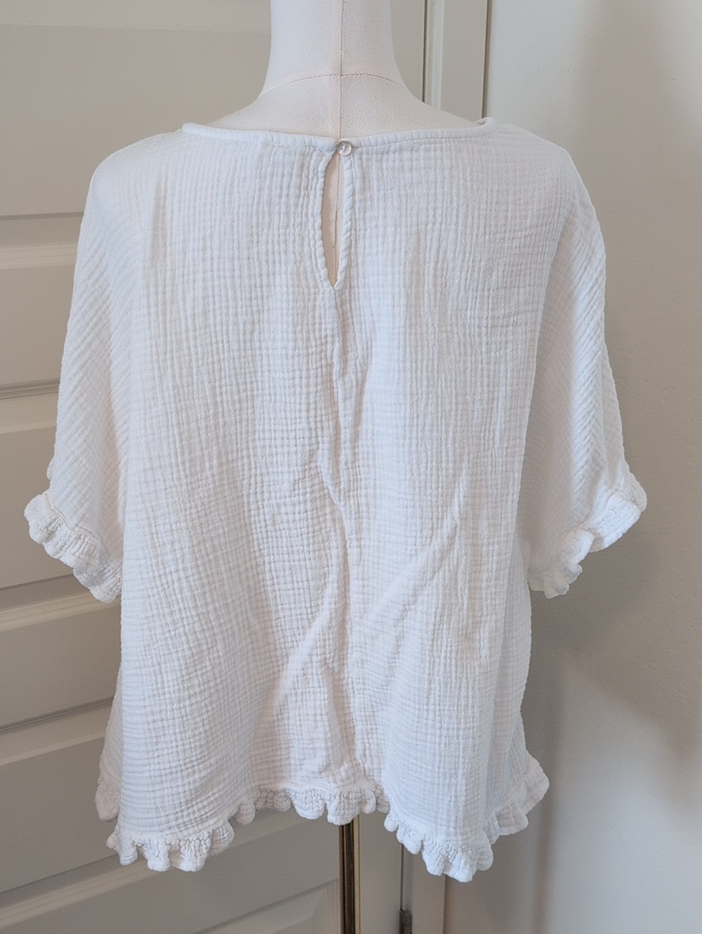 BEACH LUNCH LOUNGE Cotton Gauze Short Sleeve Top White Relaxed Ruffle Trim XL - Picture 3 of 10